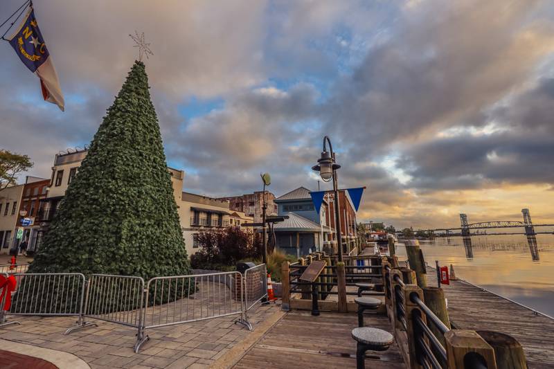 Kick off your Holiday Season with these seven can’t miss events this weekend.